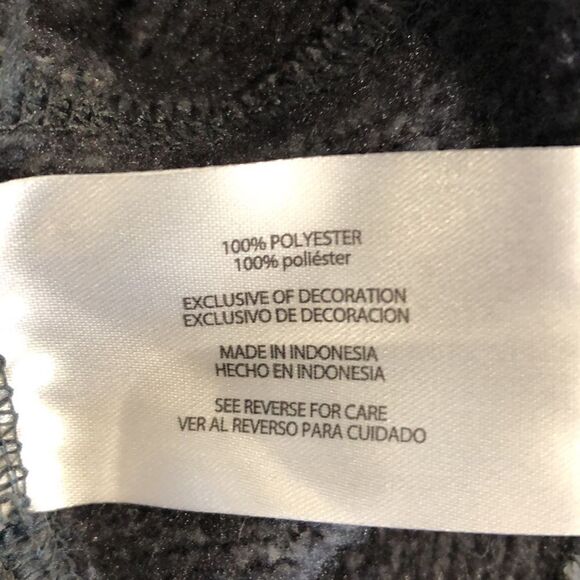 COPY - Woolrich Pullover Sz. M - Picture 4 of 5